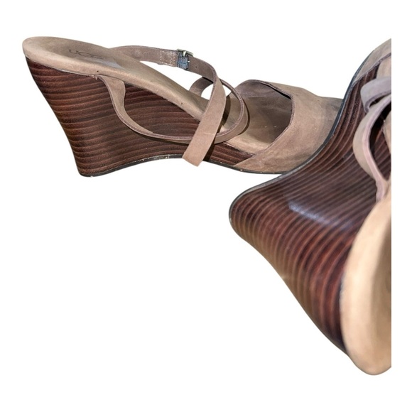 UGG Julita Black Platform Sandals – Size 7 - Picture 5 of 7